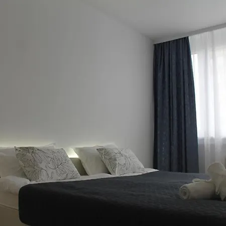 Golden Valley Apartman